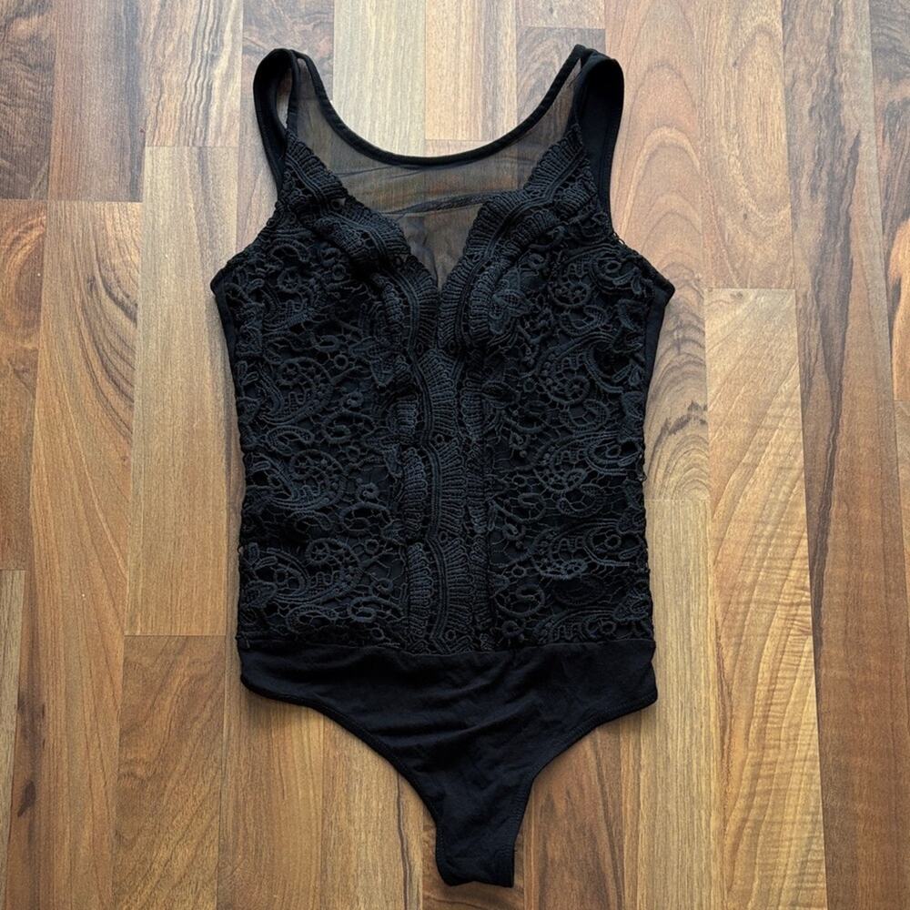 Lulu's Woman’s Size S Black Lace & Mesh Bodysuit